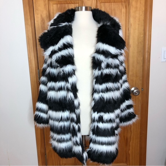 Forever 21 Faux Fur Striped Jacket - Picture 2 of 13